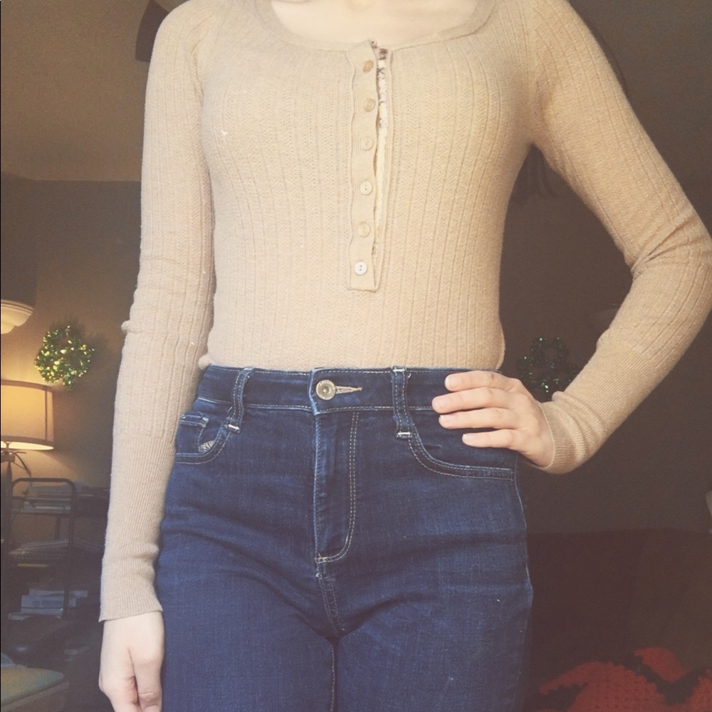 American Eagle Long sleeve too